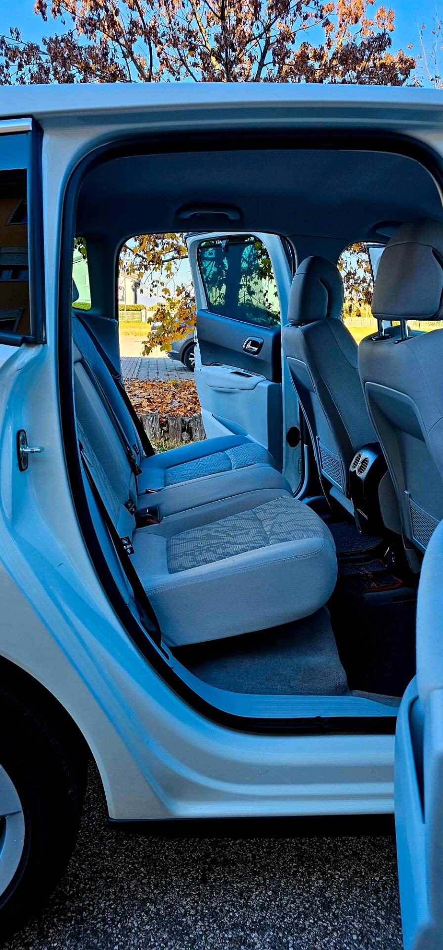 Peugeot 3008 1.6 HDi 110CV cambio robotizzato Premium