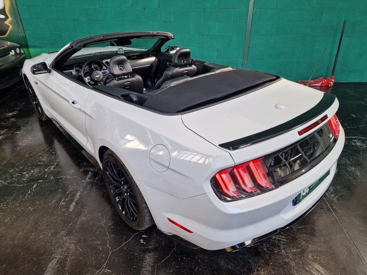 Ford Mustang 5.0 GT Cabrio Iva esposta