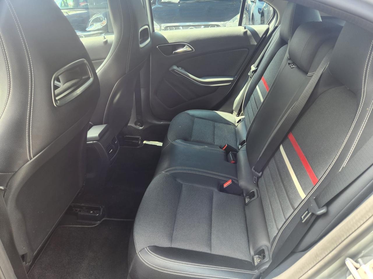 Mercedes-benz A 180 CDI Dark Night Edition