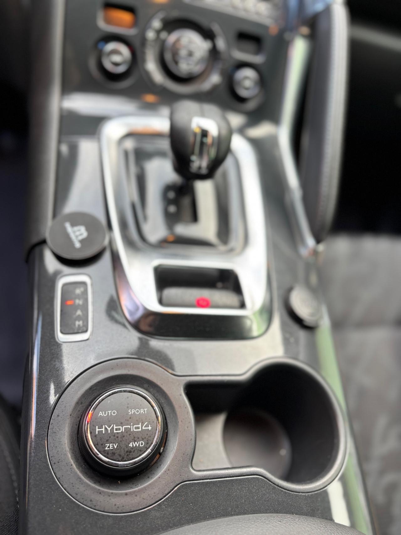 Peugeot 3008 HYbrid4 AUTOMATICO