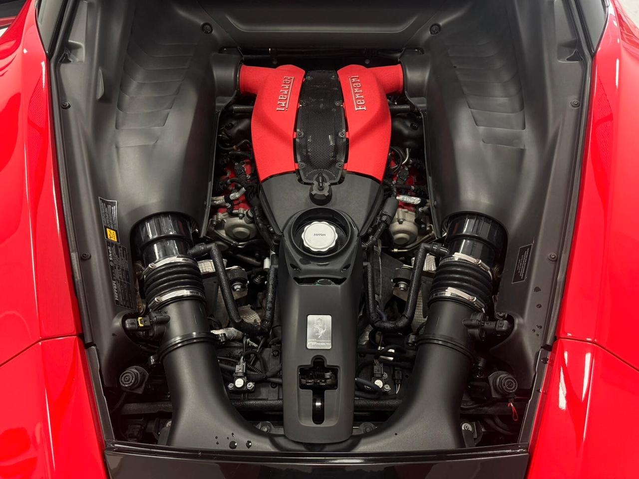 Ferrari F8 F8 Tributo