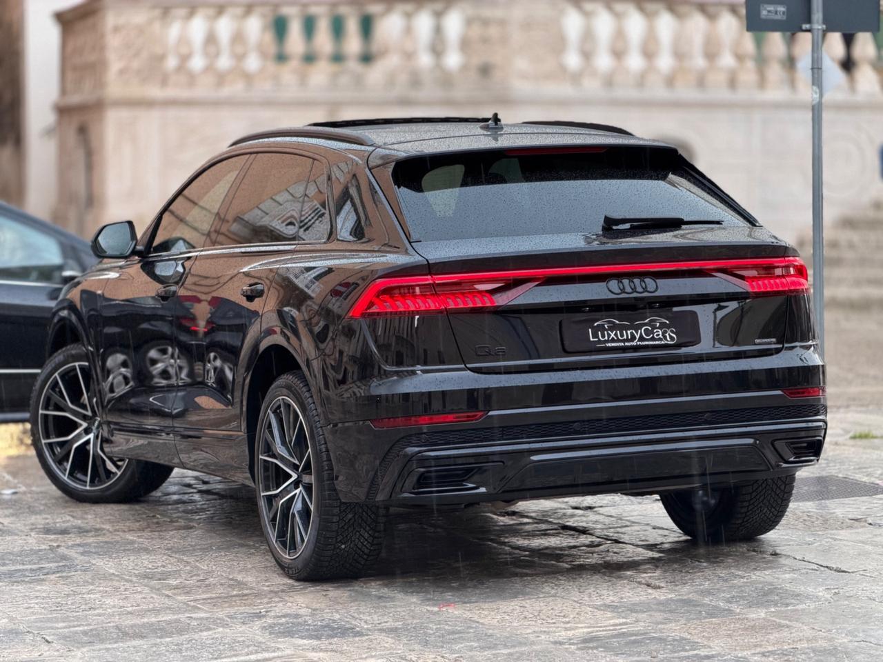 Audi Q8 50 TDI 286 CV QUATTRO S LINE EDITION TETTO MATRIX LED