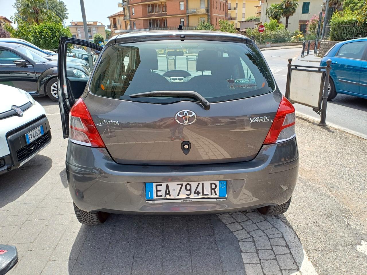 Toyota Yaris 1.4 d.4 diesel sol