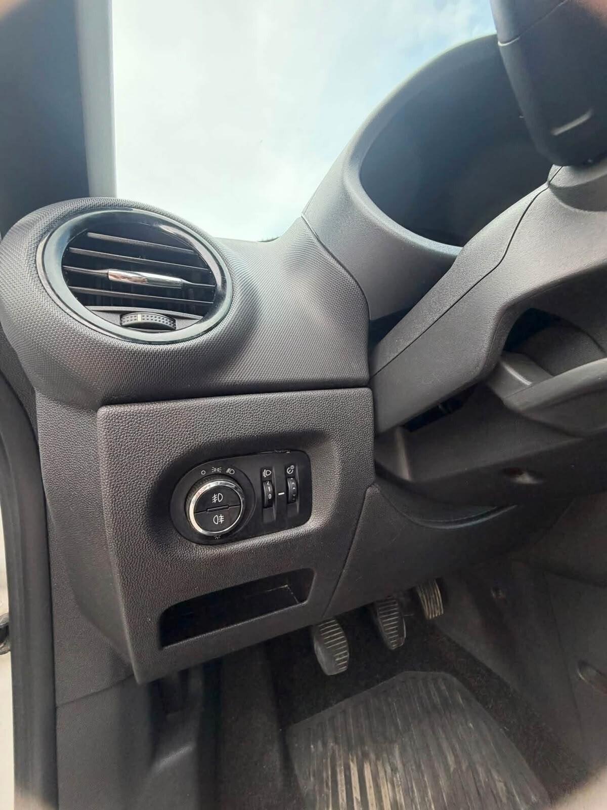 Opel Corsa 1.2 85CV 5 porte GPL-TECH Elective