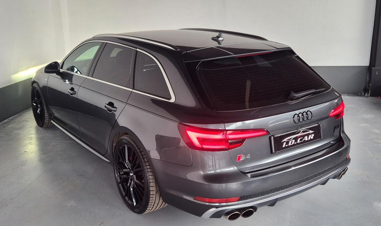 Audi A4 S4 Avant 3.0 TFSI quattro tiptronic Business
