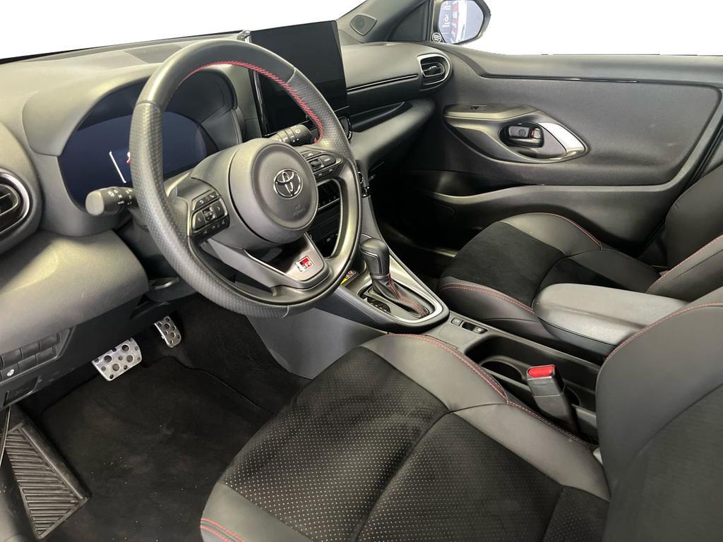 Toyota Yaris 1.5h 130 GR Sport