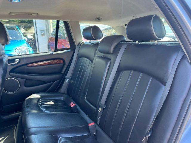 JAGUAR X-Type 2.2D cat Wagon Executive cDPF