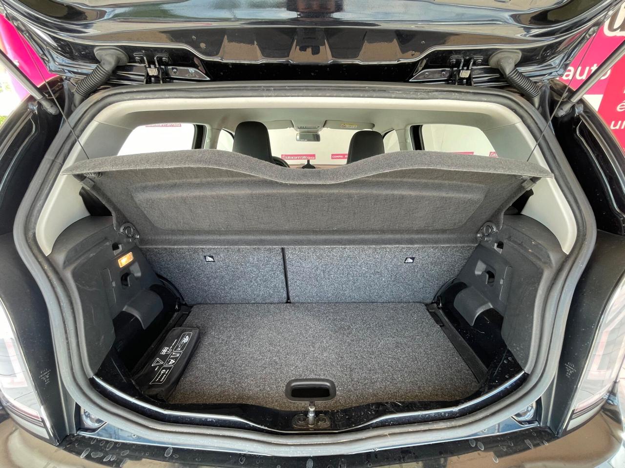 VOLKSWAGEN up! 1.0 5p. move up!