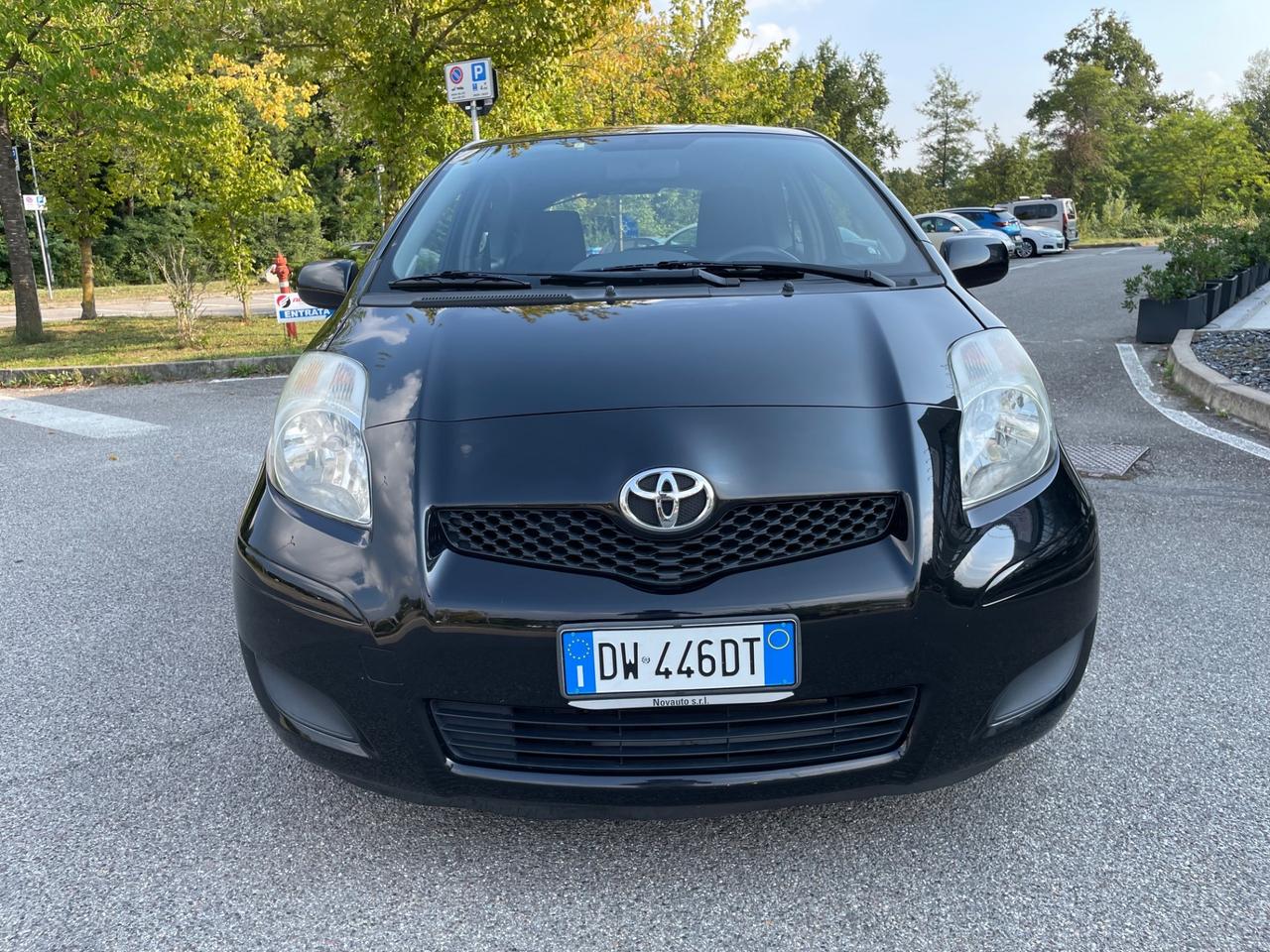 Toyota Yaris 1.0 3 porte Luxury pack