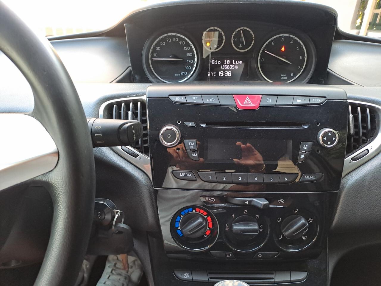 Lancia Ypsilon 1.2 69 CV 5 porte Gold IMP GPL