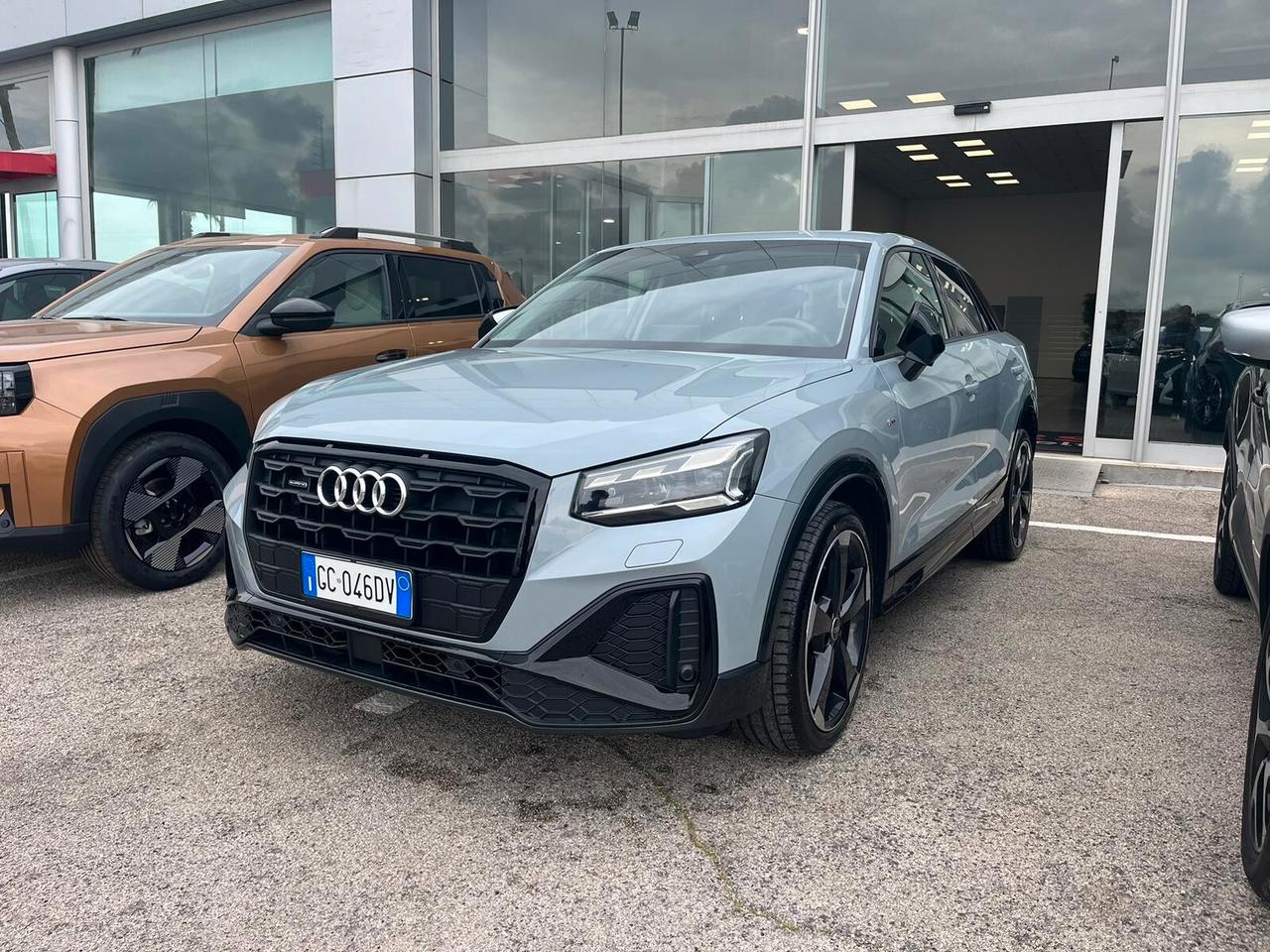 Audi Q2 35 TDI quattro S tronic Identity Black
