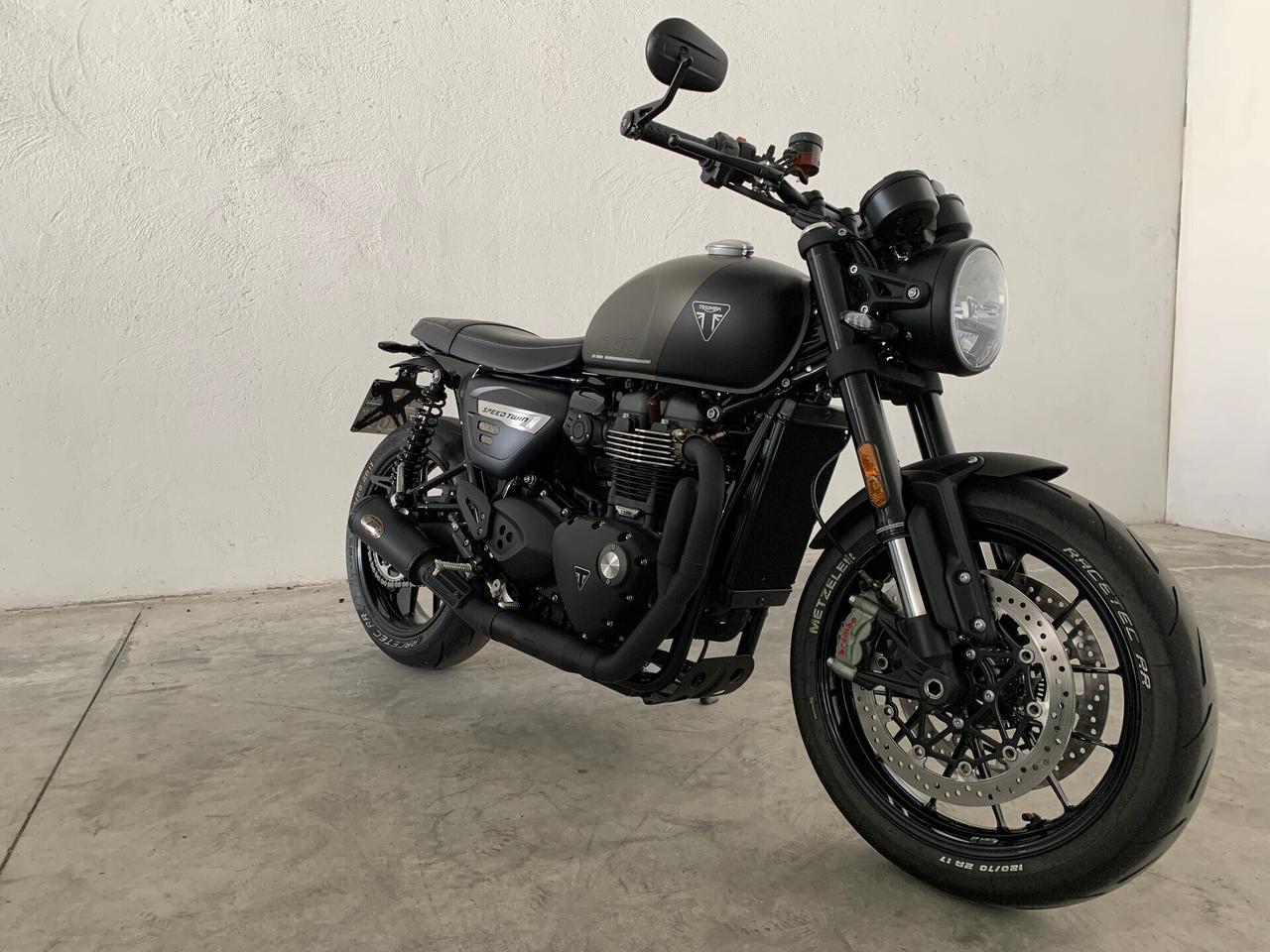 Triumph Speed Twin 1.2 Matt Ironstone Black Edition