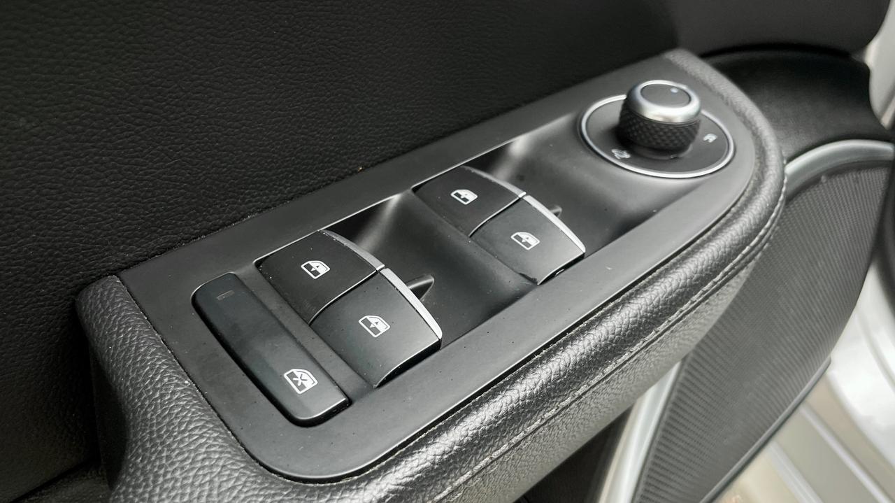 ALFA ROMEO GIULIA 2.2 TURBODIESEL EXECUTIVE 190CV - FULL LED, PELLE, CAR PLAY