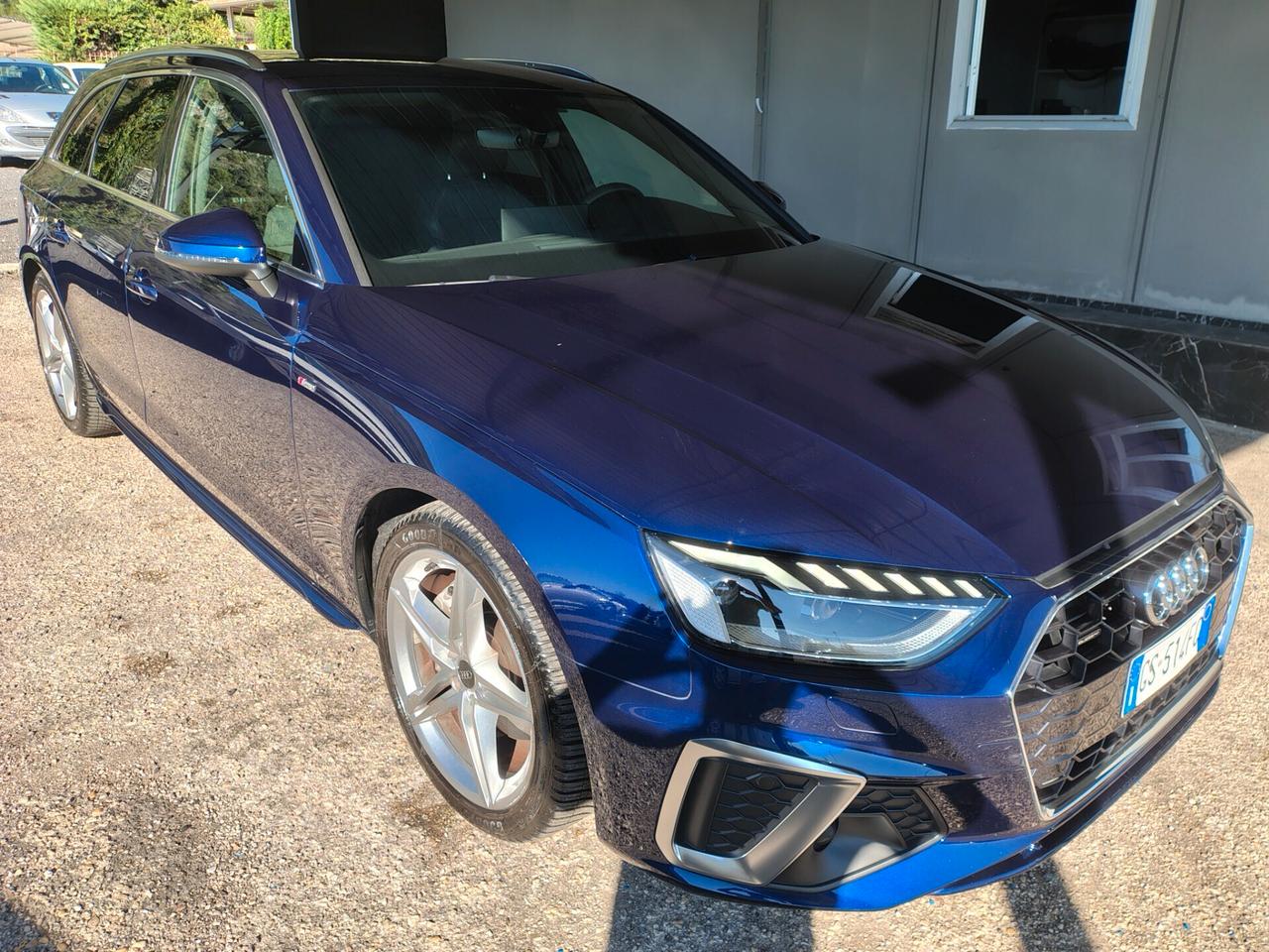 Audi A4 Avant 40 TDI S tronic line edition