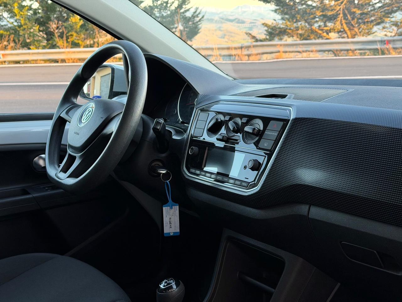 Volkswagen up! 1.0 75 CV 5p. NEOPATENTATI