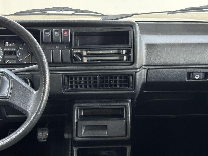 Volkswagen Golf GL 5p 1050 4 marce