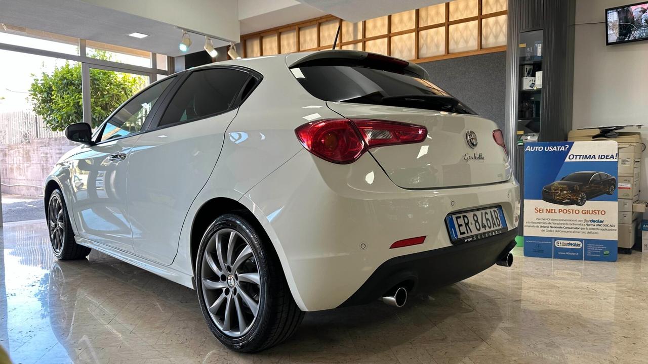 Alfa Romeo Giulietta 2.0 JTDm-2 140 CV Veloce