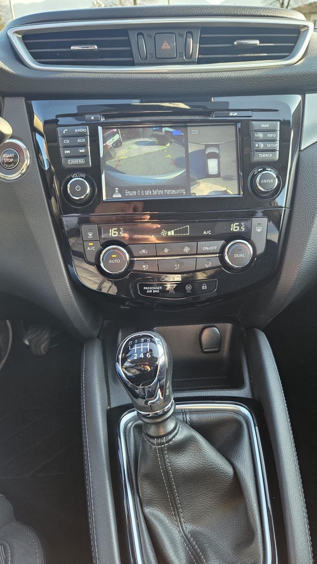 Nissan Qashqai 1.5 dCi N-Connecta + TETTO