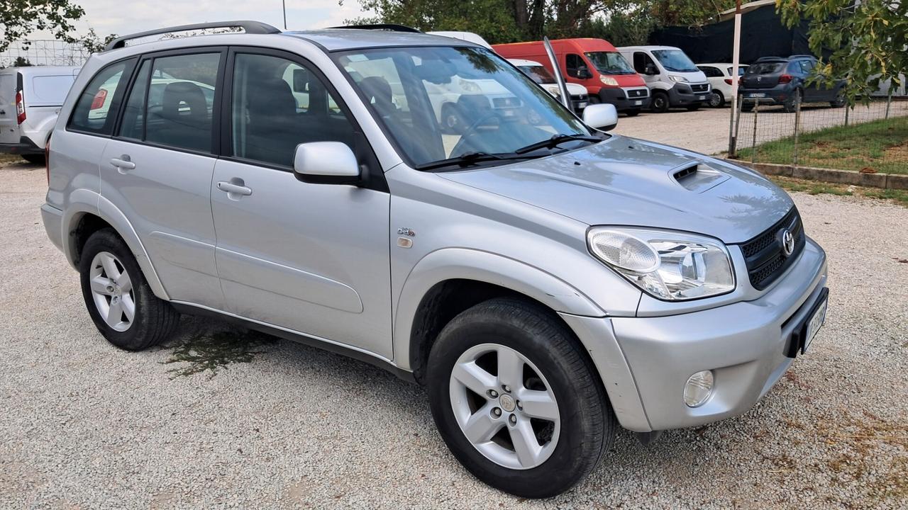 Toyota RAV 4 RAV4 2.0 Tdi D-4D cat 5 porte Sol