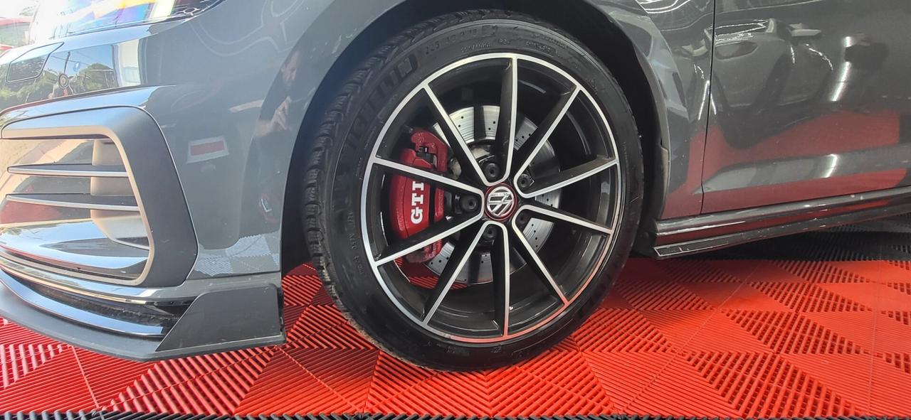 Volkswagen Golf GTI Golf GTI 2.0 TSI TCR DSG 5p.