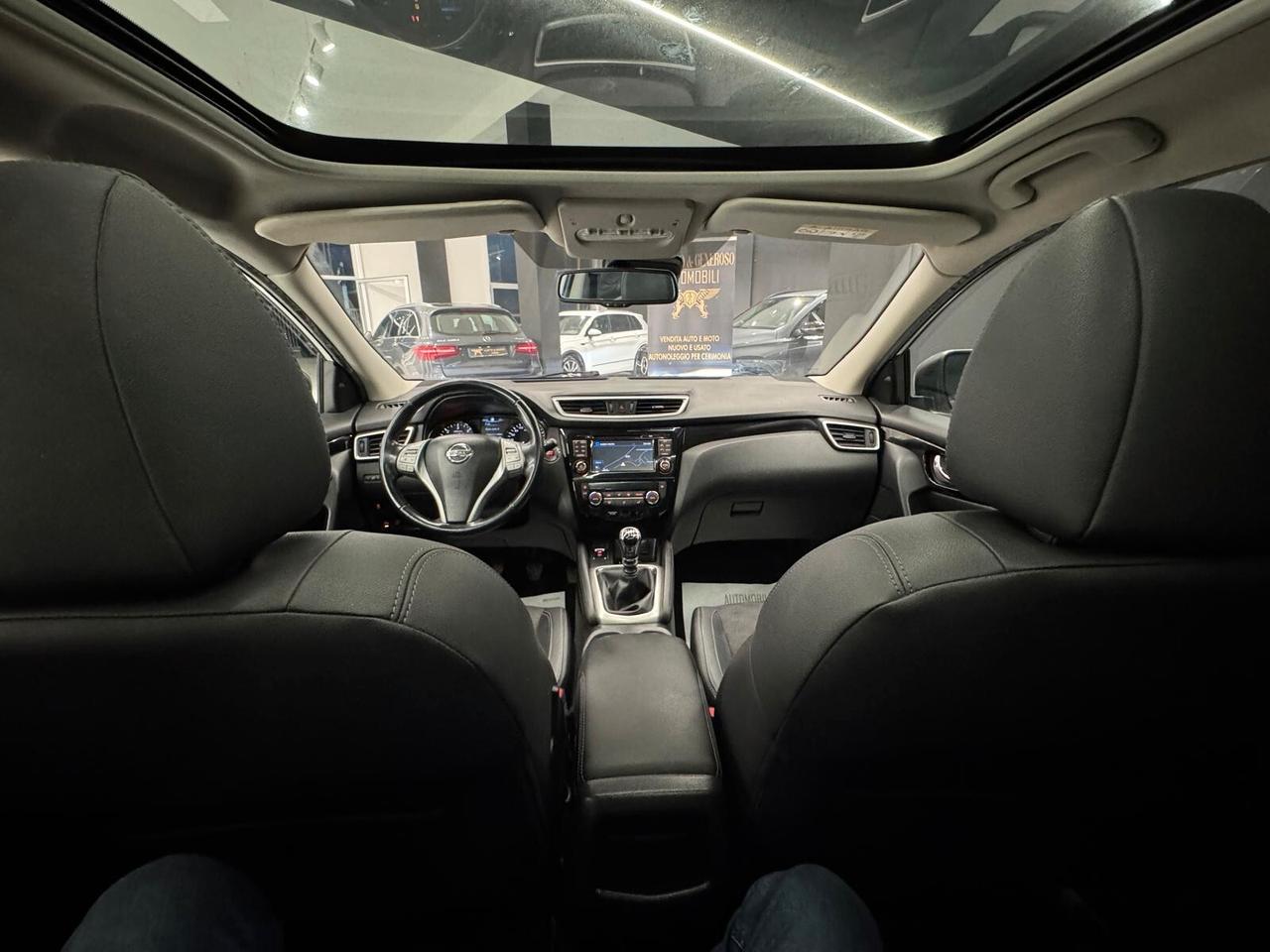Nissan Qashqai 1.5d 110 CV Tekna Full-2014