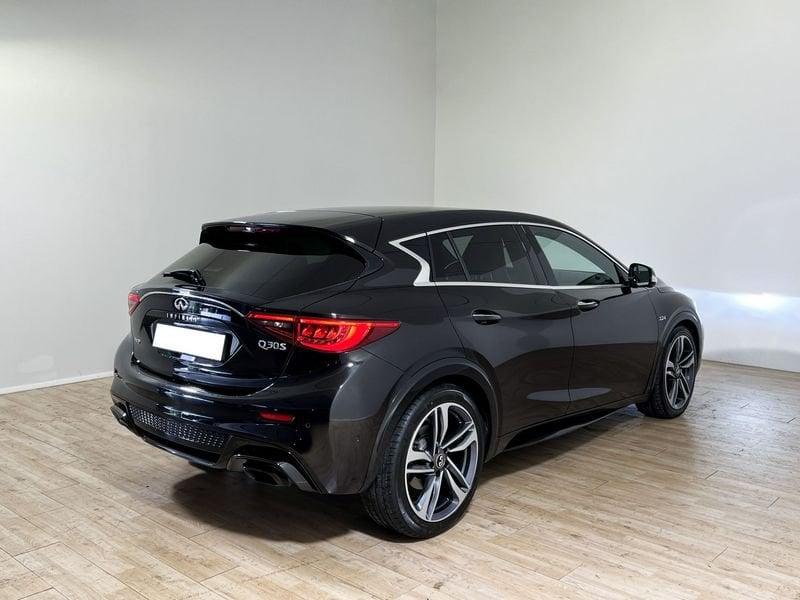 Infiniti Q30 2.2 diesel DCT AWD Sport