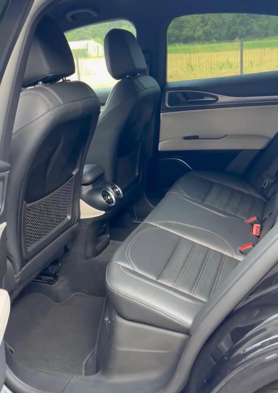 Alfa Romeo Stelvio 2.2 Turbodiesel 210 CV AT8 Q4 Veloce