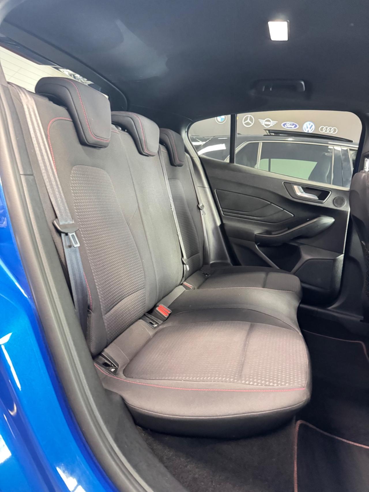 Ford Focus 1.0 EcoBoost 125 CV ST Line Finanziabile