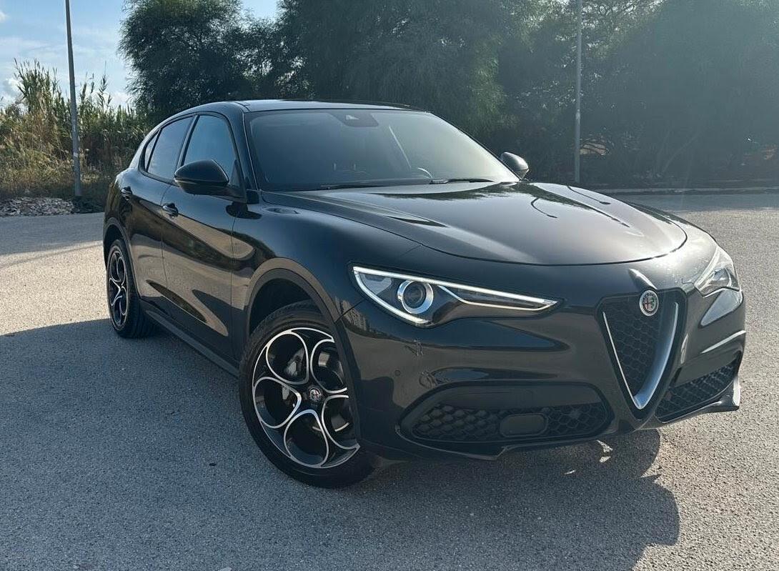 Alfa Romeo Stelvio 2.2 Turbodiesel 210 CV AT8 Q4 Executive
