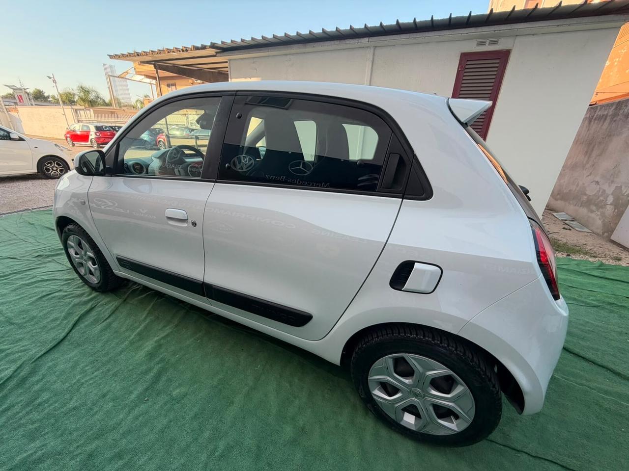 Renault Twingo 2020 1.0 SCe 65 CV Duel FULL LED LEGGI!