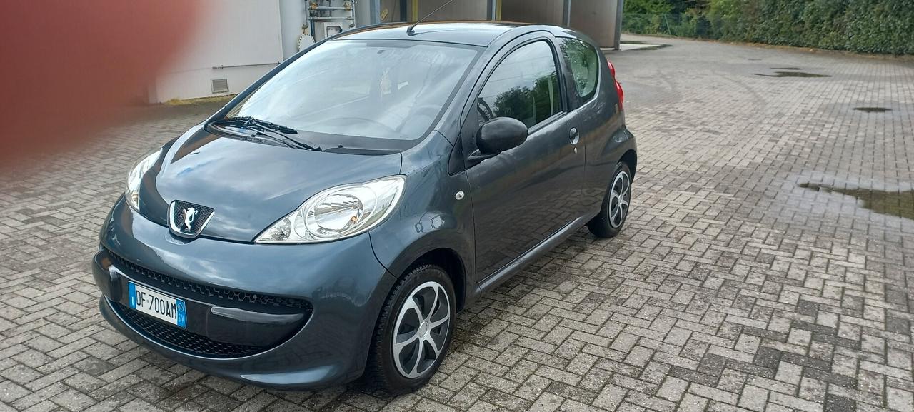 Peugeot 107 1.0 68CV 3p. Desir