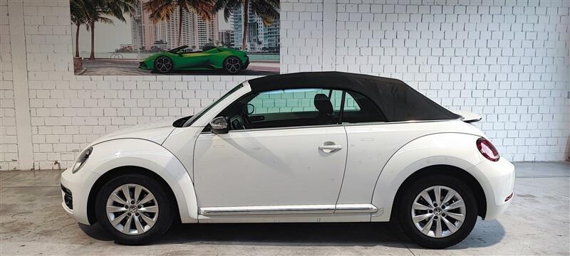 Volkswagen Maggiolino Cabrio 2.0 TDI Design