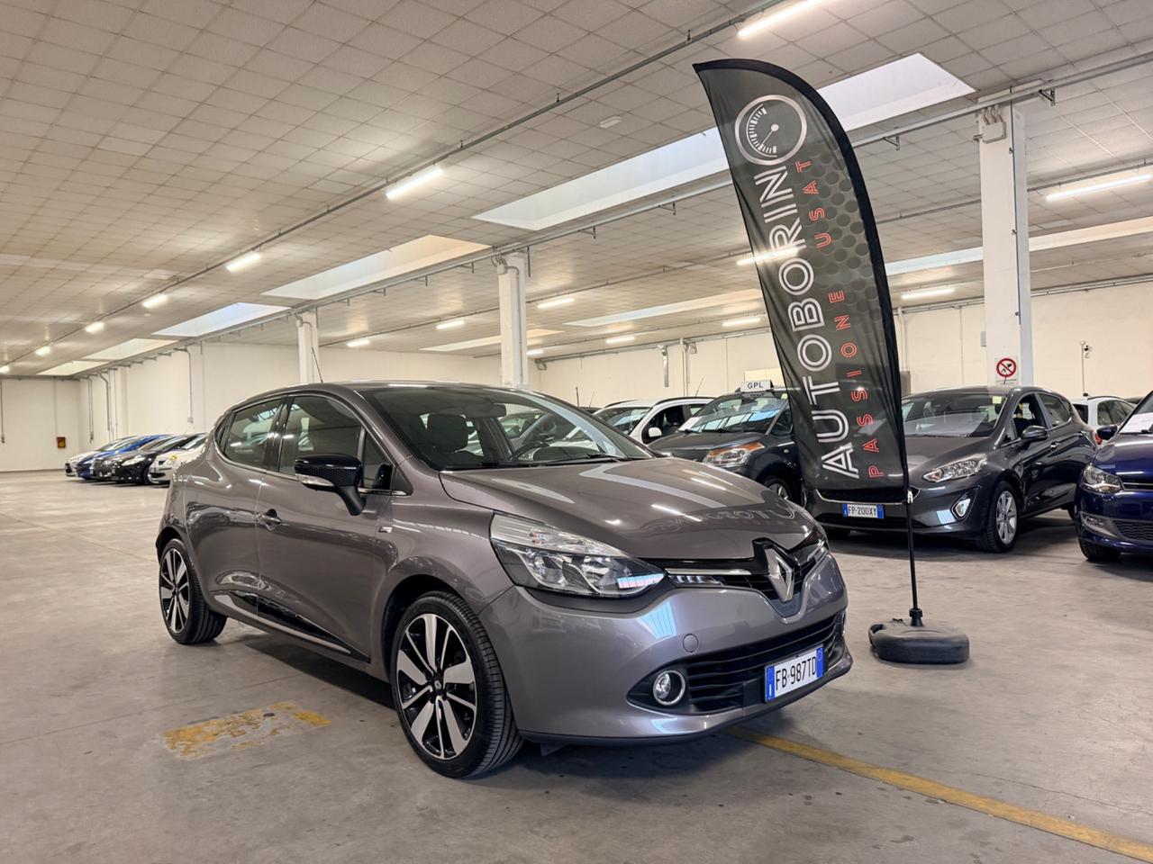 Renault Clio TCe 12V 90CV Start&Stop 5 porte Energy Intens