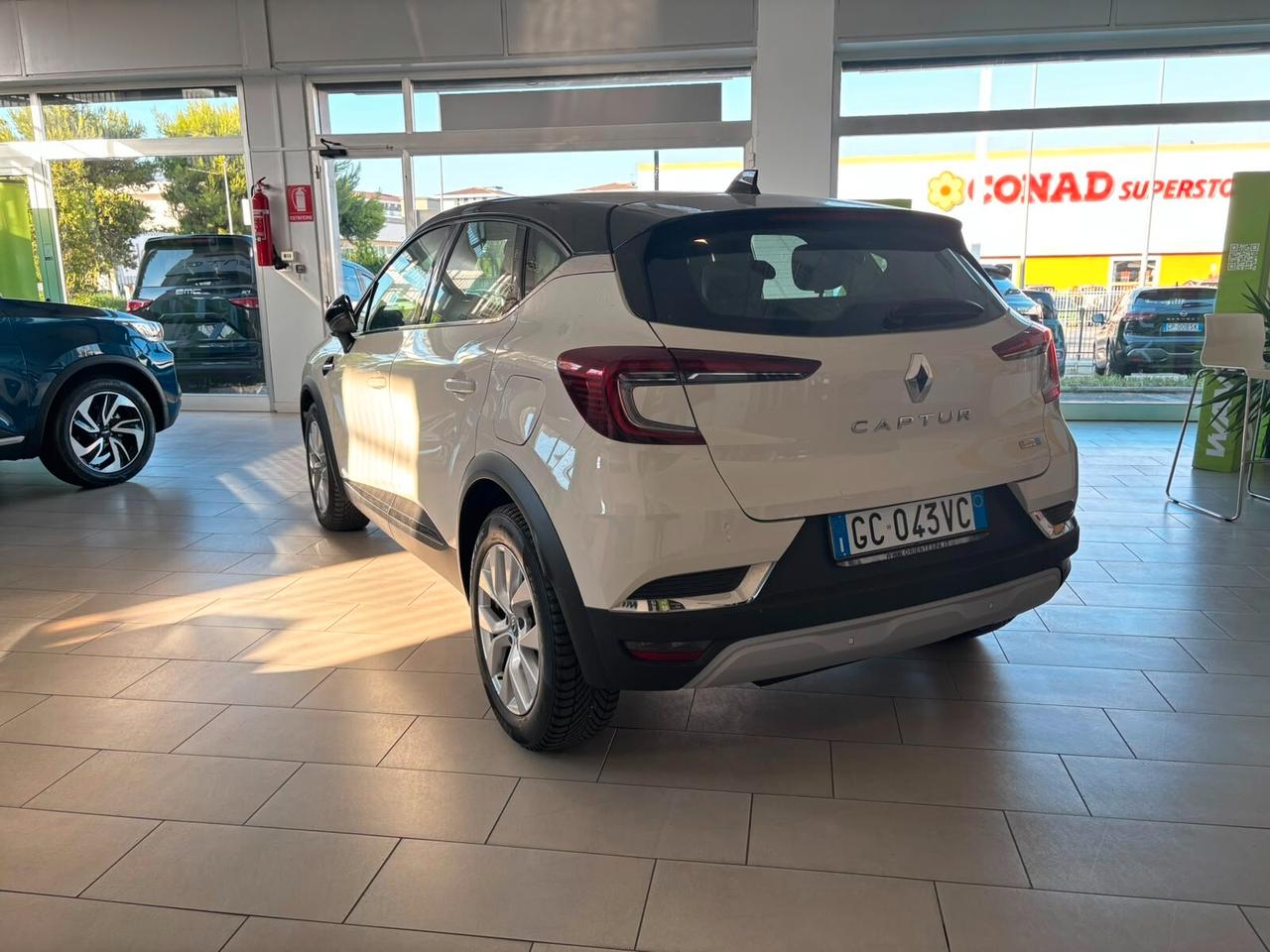Renault Captur Plug-in Hybrid E-Tech 160 CV Intens