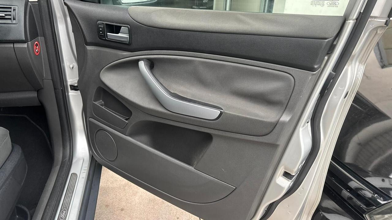 Ford Kuga 2.0 TDCi 136 CV 2WD Titanium DPF