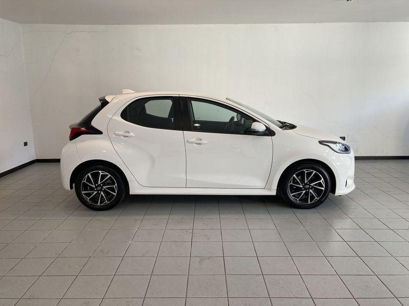 Toyota Yaris Hybrid Trend MY22