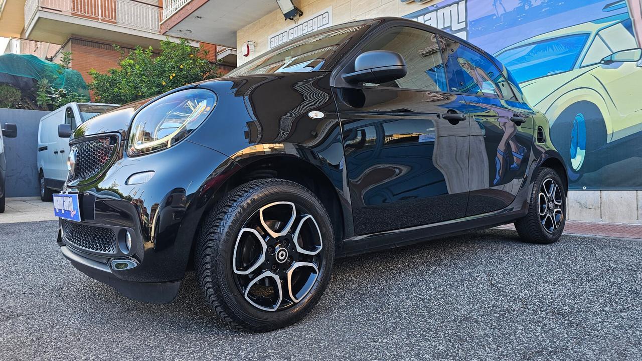 Smart Forfour 70 1.0 Passion NAV ANDROID TAGL UFF LED SENSORI