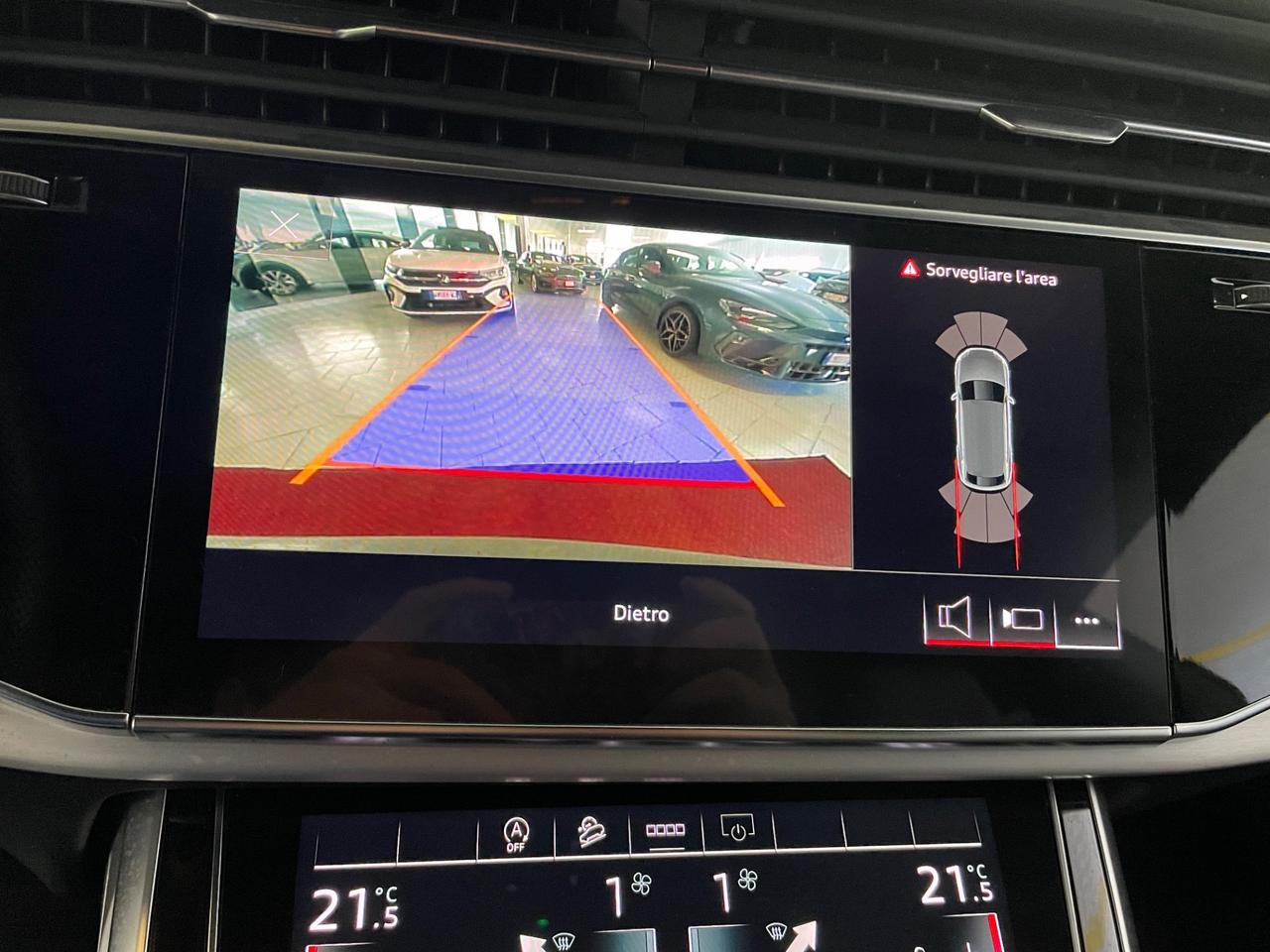 Audi Q8 50 TDI 286 CV quattro tip Sport Sedili Guscio