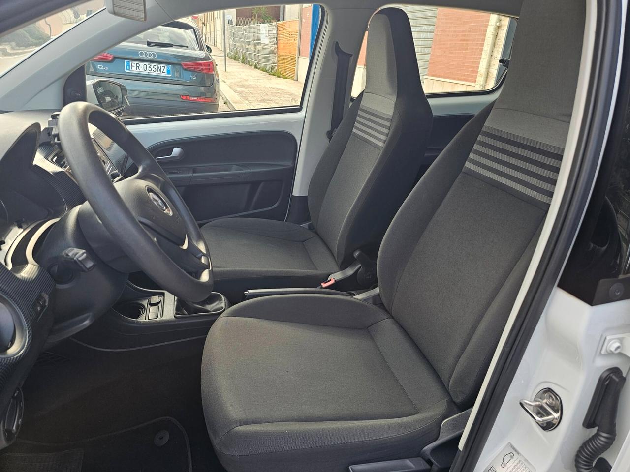 VOLKSWAGEN UP 1.0 MPI 60CV MOVE