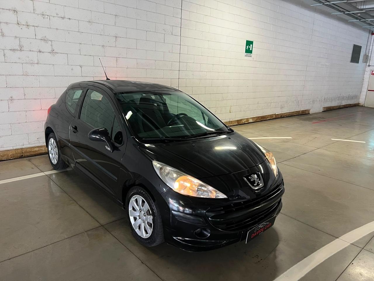 Peugeot 207 1.4 8V 75CV 3p. X Line