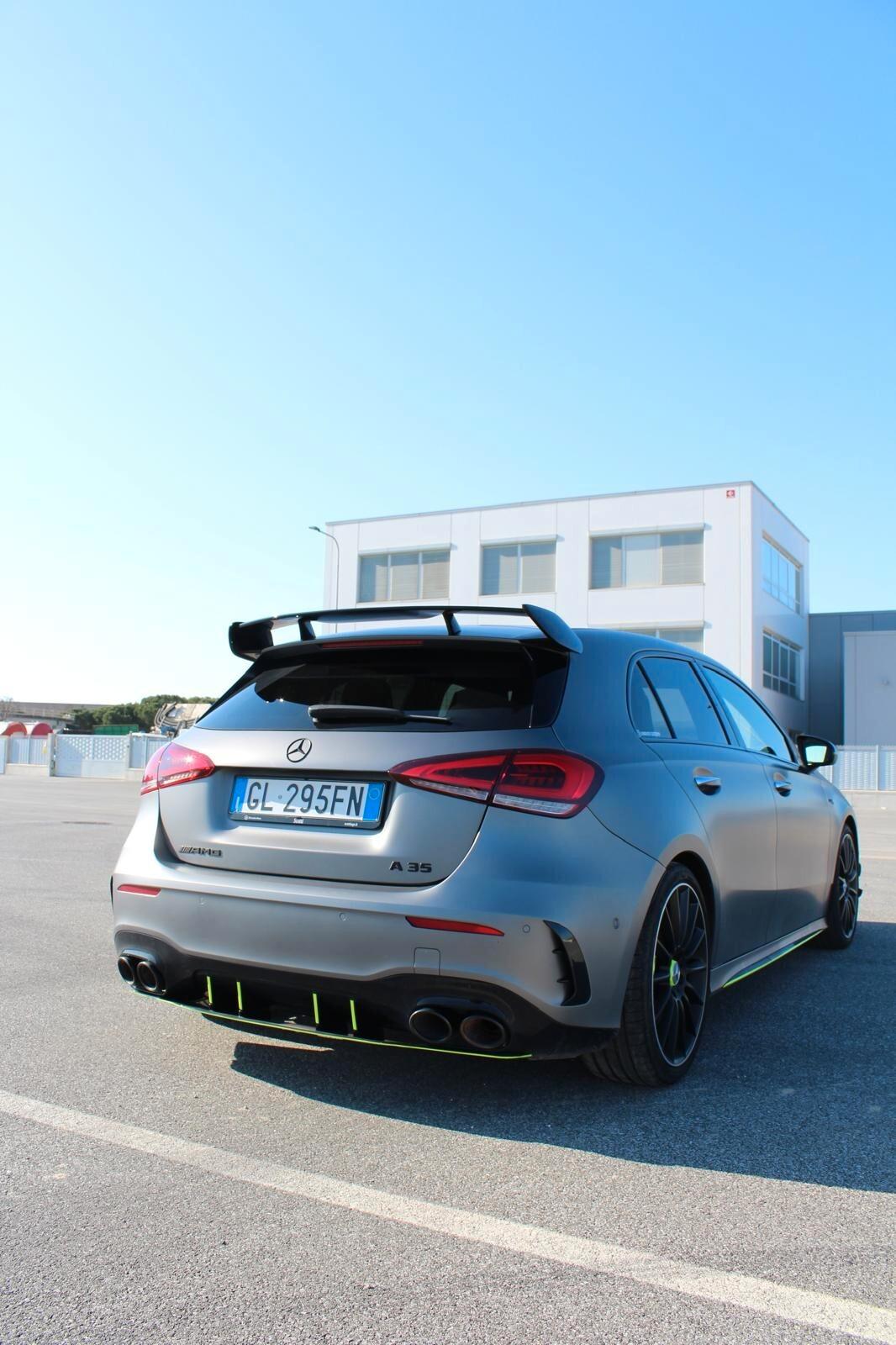 Mercedes-benz A 35 AMG grigio Magno