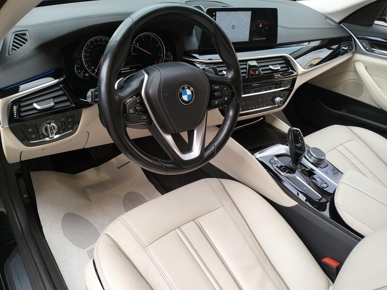 BMW 520 d Serie 5 G30 2019 Berlina xdrive Luxury auto