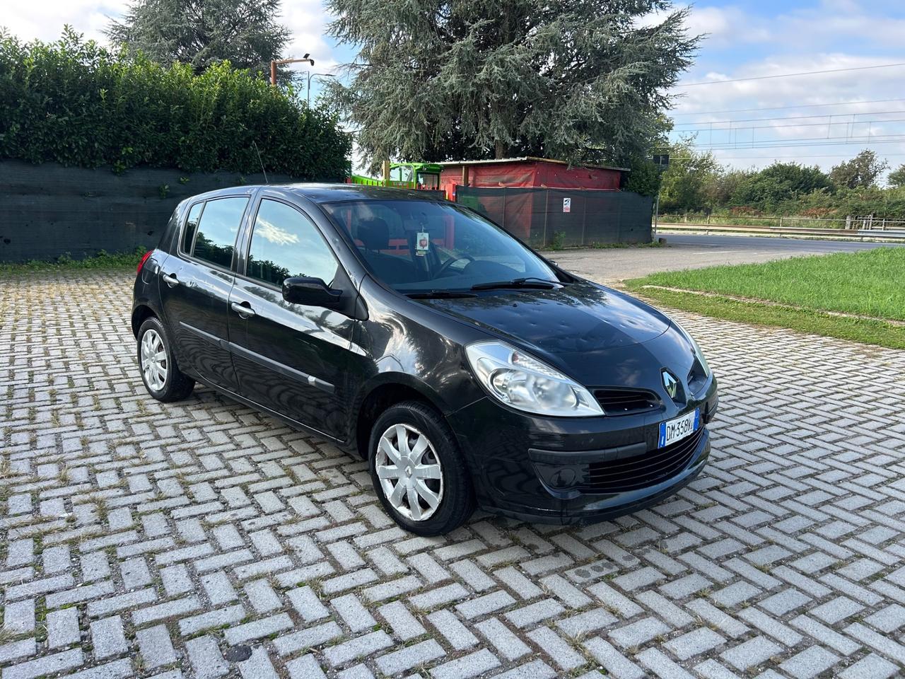 Renault Clio Storia 1.2 5 porte Confort
