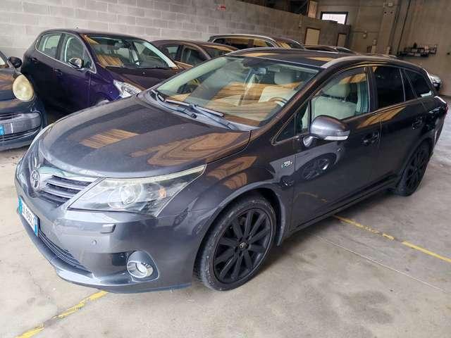 Toyota Avensis Avensis Wagon 2.2 d-cat Exec. Safety auto