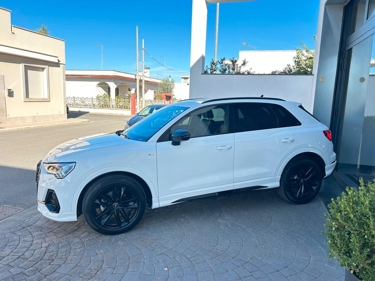 Audi Q3 2.0 TDI 150 Cv S-LINE S-TRONIC MATRIX-2020