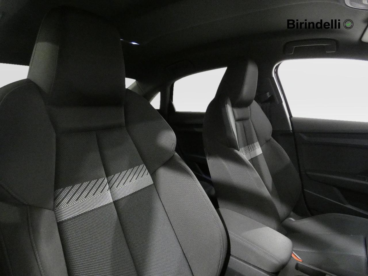 AUDI A3 4ª serie - A3 Sedan 35 TDI S tronic S line edition