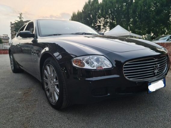 MASERATI Quattroporte 4.2 V8