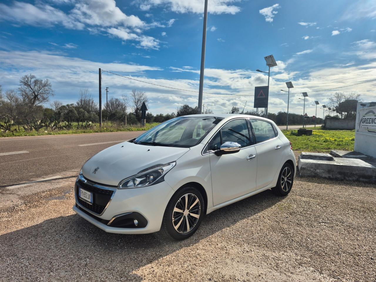 Peugeot 208 1.2 82 5 porte Allure 91000 KM