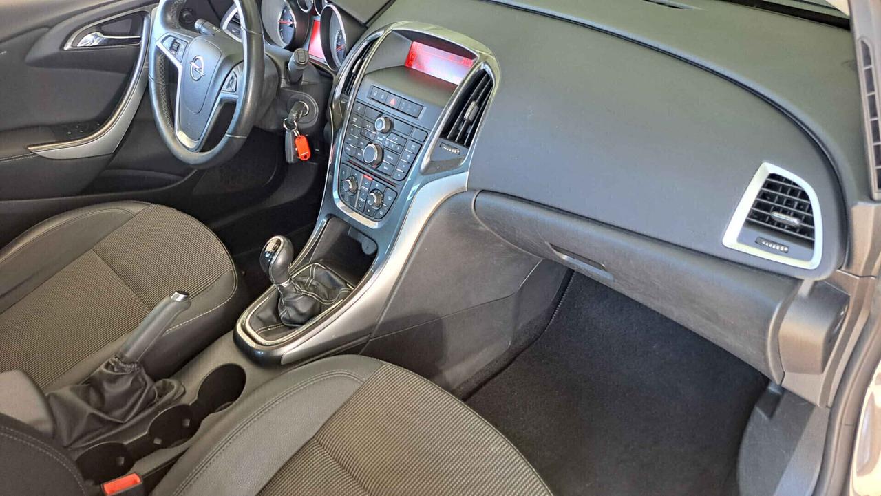 Opel Astra 1.4 Benzina 120CV Cosmo