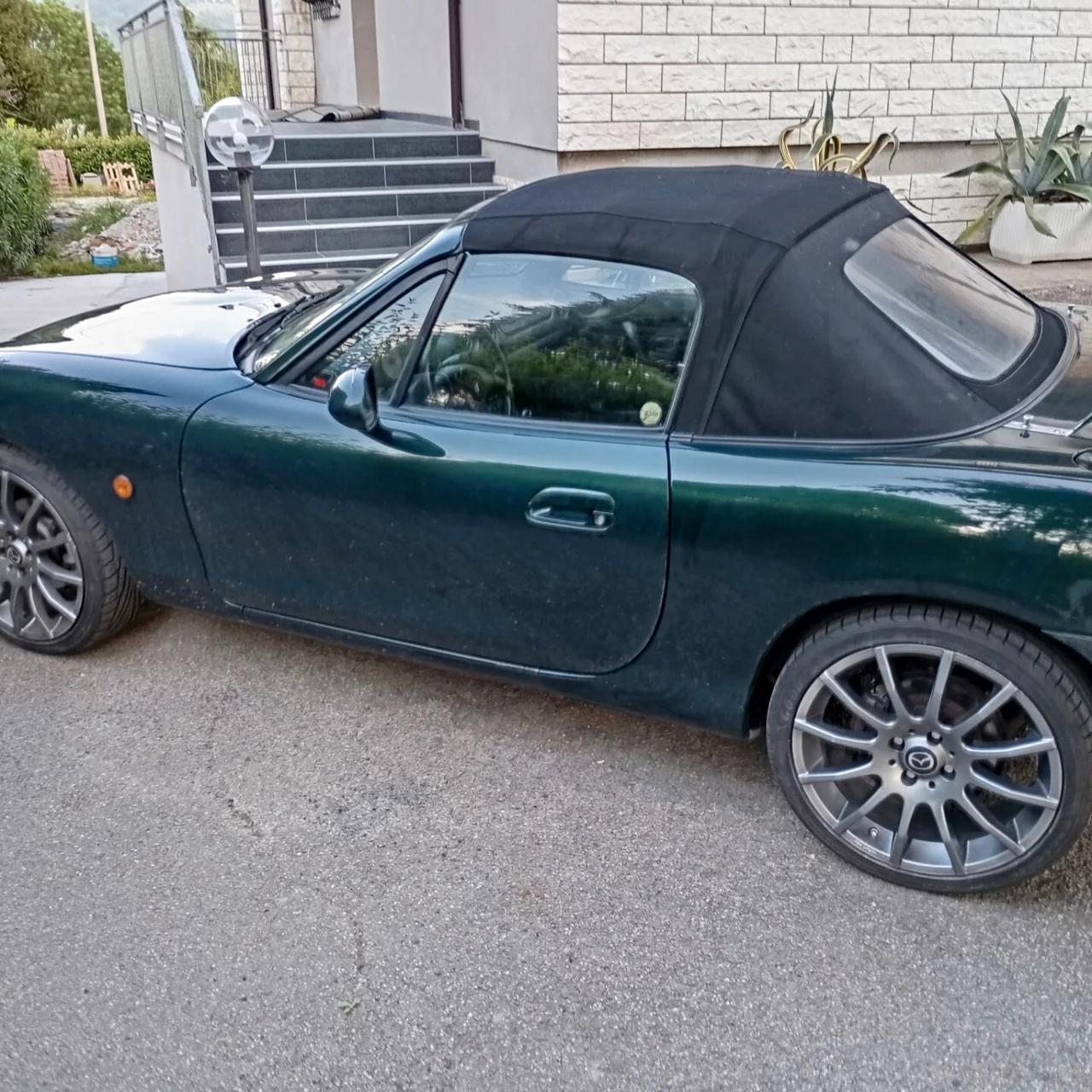 Mazda MX-5 1.6i 16V cat